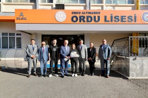 Vali Erol, Ordu lisesi�ni ziyaret etti